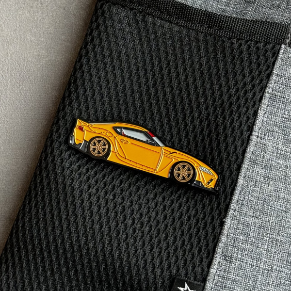 Значок CIAY Supra A90 yellow